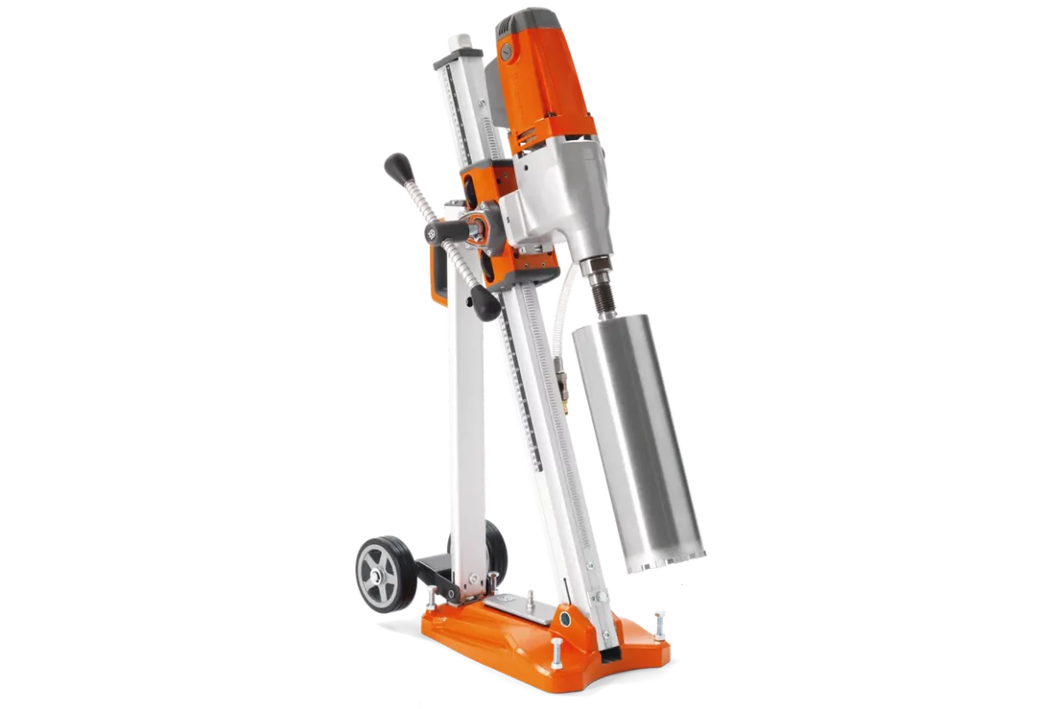 Husqvarna DMS 240 - angle view