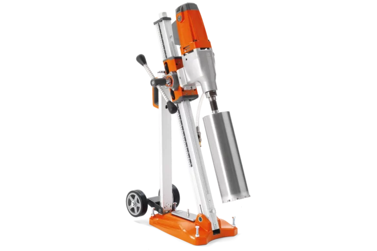 Husqvarna DMS 240 - angle view