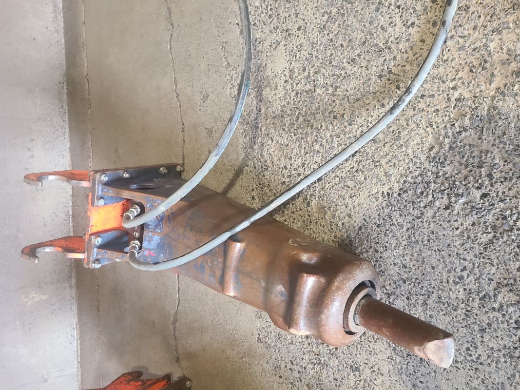 <span style="font-size: 0.6em; color: #b8b8b8">Achetez le <br>Marteau Piqueur Hydraulique </span><br>Kubota KXB860 <br><span style="font-size: 0.6em; color: #b8b8b8"">à Ottawa